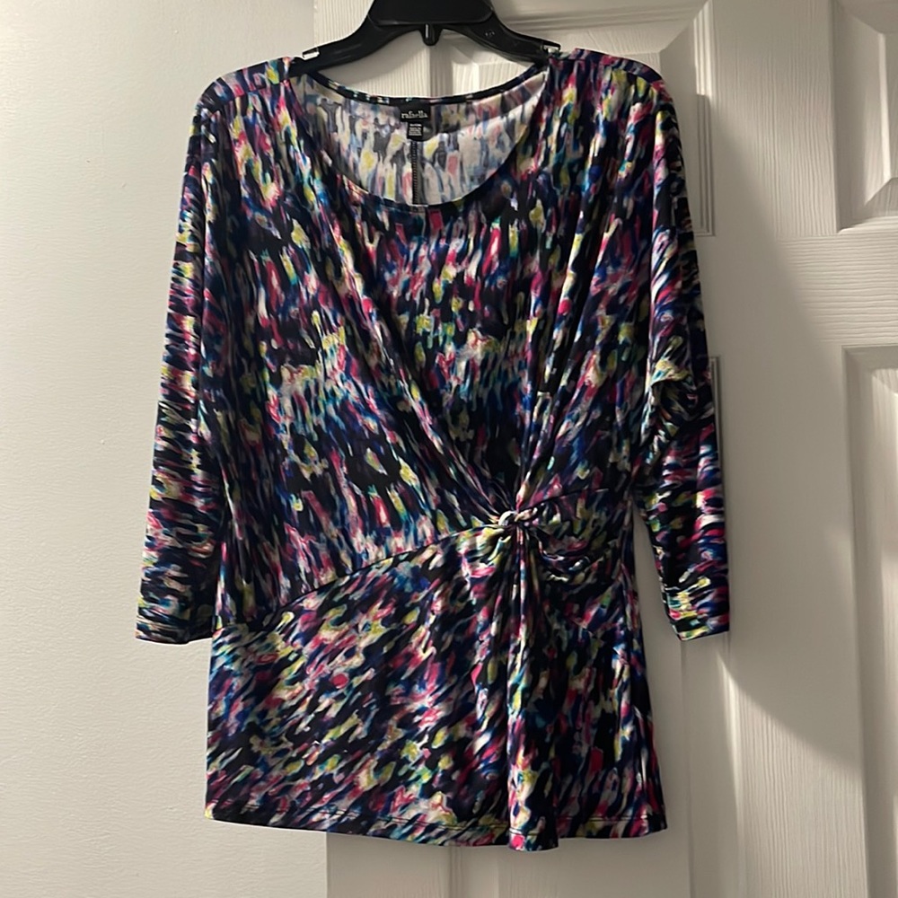 Rafaella Woman’s Blouse 3/4 length sleeves touching at waist Size Small